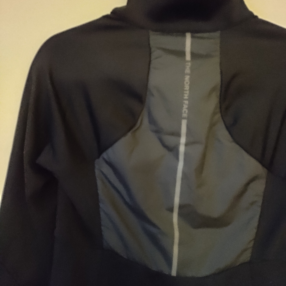 North Face Pullover - image 5